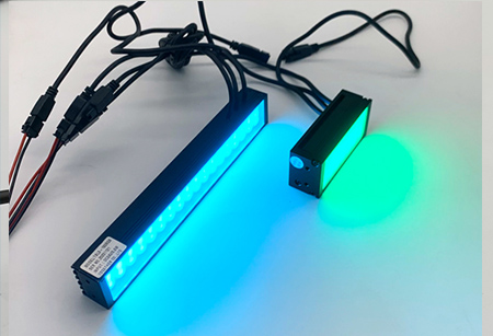 条形光源是属于均匀光源吗？